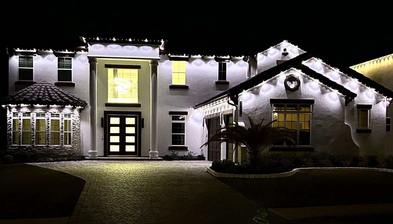 outdoor housing lighting